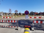 Gesperrter Wiesenweg-Parkplatz